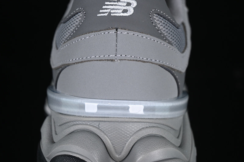 New balance u9060 /factory outlet edition